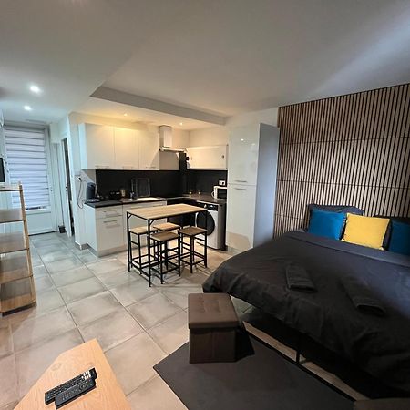 Studio Confortable Avec Balcon Villeneuve-sur-Lot Luaran gambar