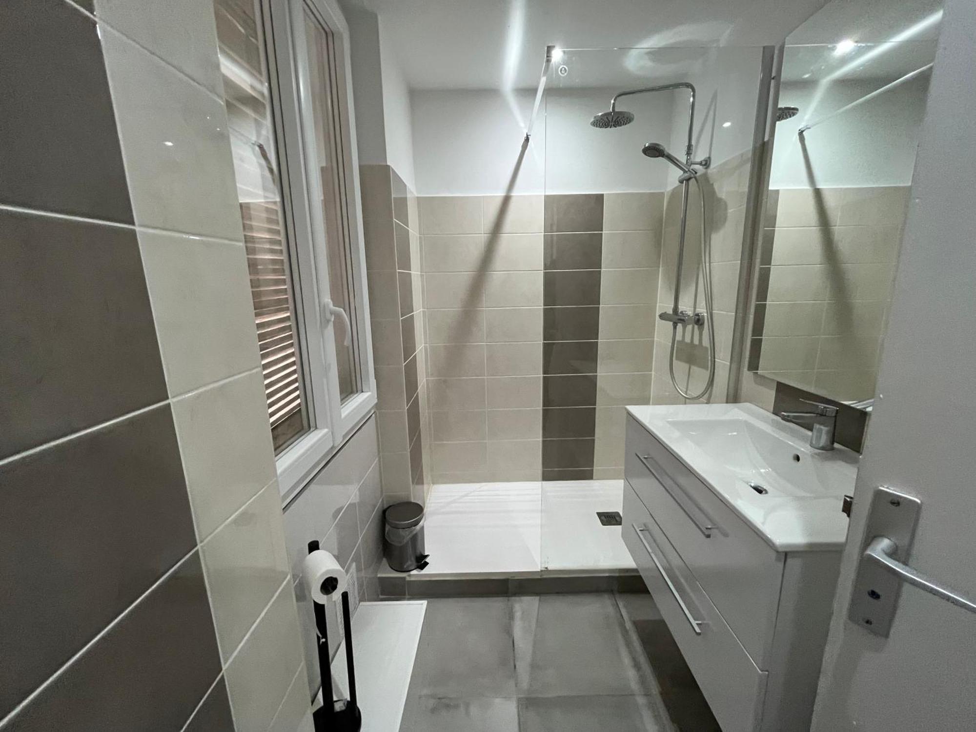 Studio Confortable Avec Balcon Villeneuve-sur-Lot Luaran gambar